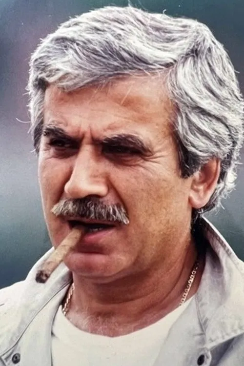 Maurice Auzel ha trabajado con Charly Koubesserian en 5 ocasiones