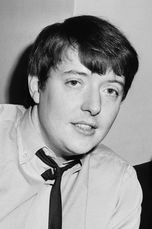 Chas Chandler interpretando a