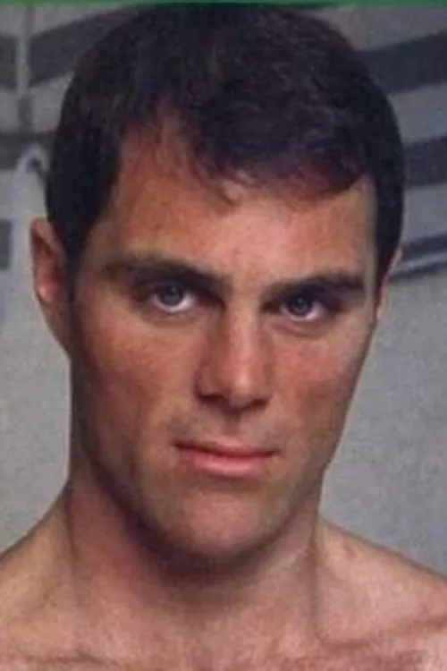 Chase Allen interpretando a 