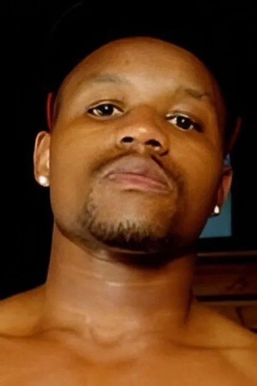 Chase Carter interpretando a 