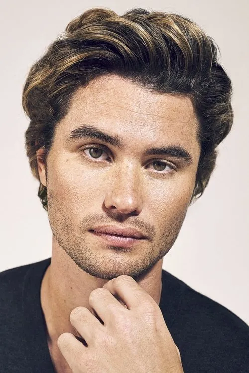 Amanda Young ha trabajado con Chase Stokes en 1 ocasiones