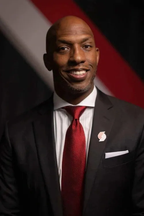 Chauncey Billups interpretando a 