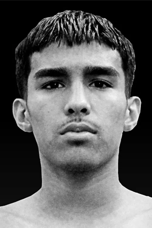 Kenneth Sims Jr. ha trabajado con Chavez Barrientes en 1 ocasiones