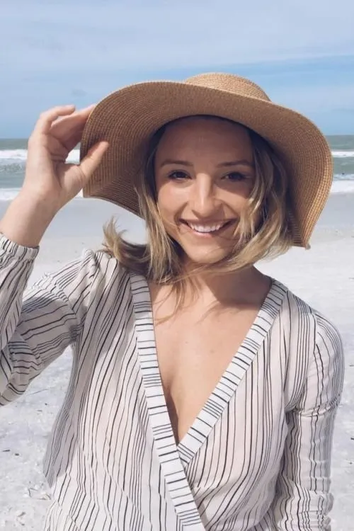 Michael A. MacRae ha trabajado con Chelsea Saferian en 1 ocasiones