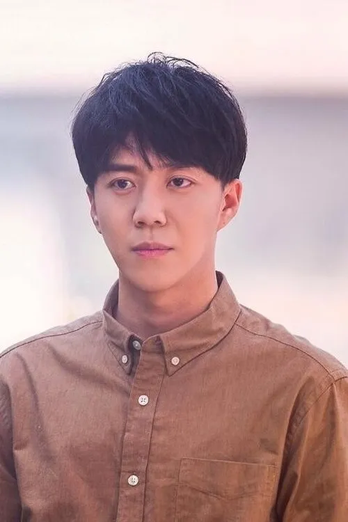 Chen Xiaoliang — personaje: Feng De [Gong Ou's Butler]