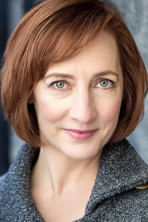 Cherise Silvestri interpretando a Mayda (voice)