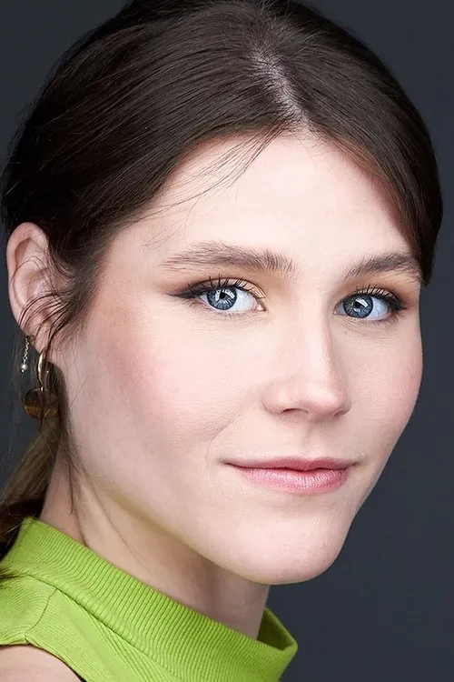 Laura Radi ha trabajado con Chesney Mitchell en 1 ocasiones