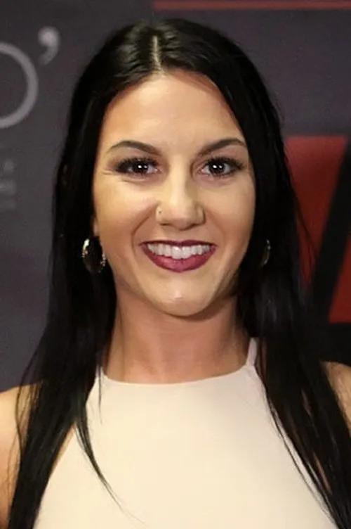 Cheyanne Buys interpretando a Self