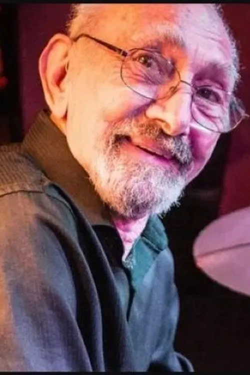 Bruce Barthol ha trabajado con Chicken Hirsh en 2 ocasiones