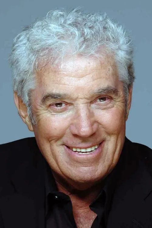 Chico Novarro interpretando a