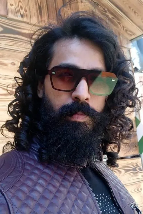 Birla Bose ha trabajado con Chirag Jani en 2 ocasiones