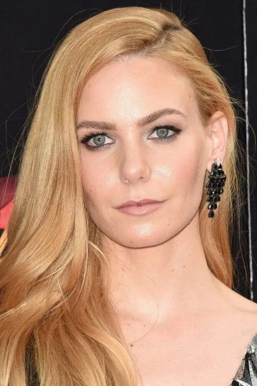 John Nielsen ha trabajado con Chloe Lanier en 1 ocasiones