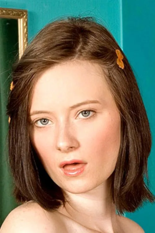 Chloe Lex interpretando a