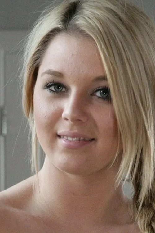 Chloe Lynn interpretando a 