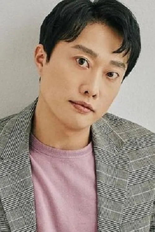 Cho Joon en su biografía y filmografía