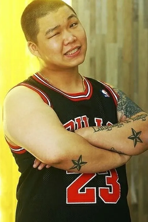 Foto de perfil del actor Choi Shin-deok en el reparto