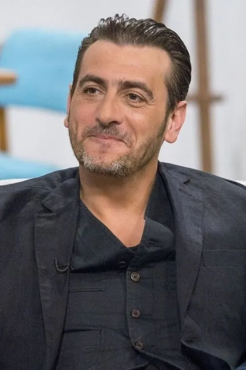 Louis Greatorex ha trabajado con Chris Gascoyne en 1 ocasiones