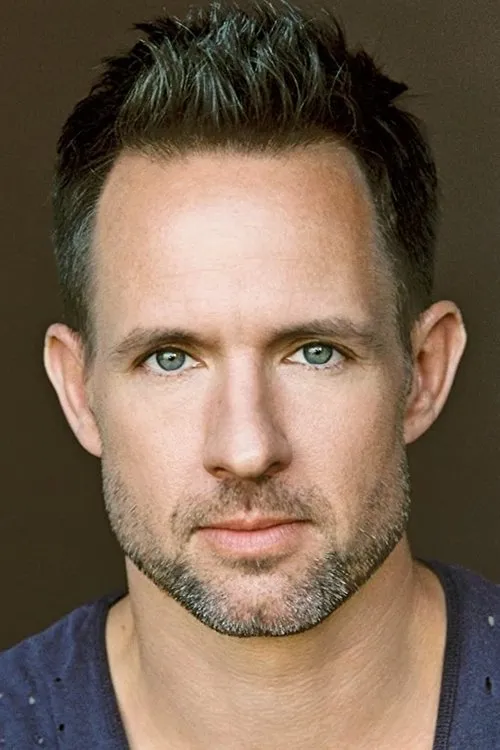 Chris Payne Gilbert — personaje: Davey Sheppard