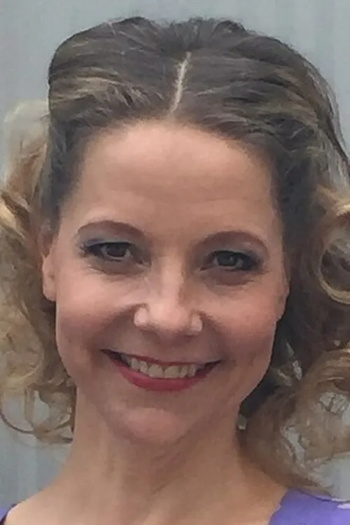 Chris Pichler interpretando a Michaela