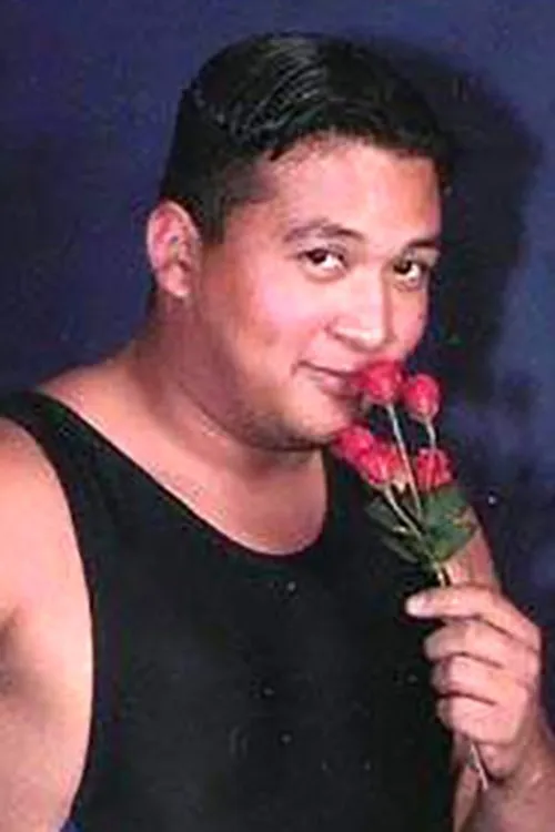 Chris Valenzuela interpretando a Don Juan