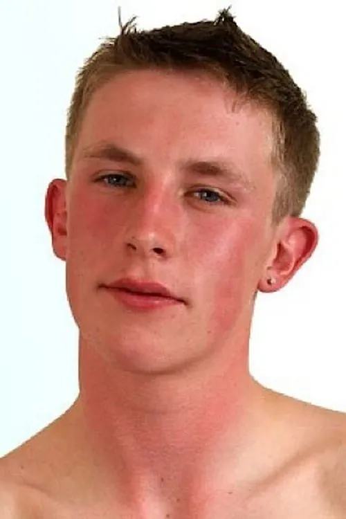 Chris Wright interpretando a