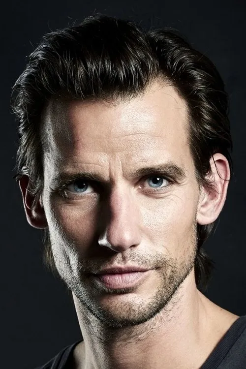 Christian Bitz en su biografía y filmografía