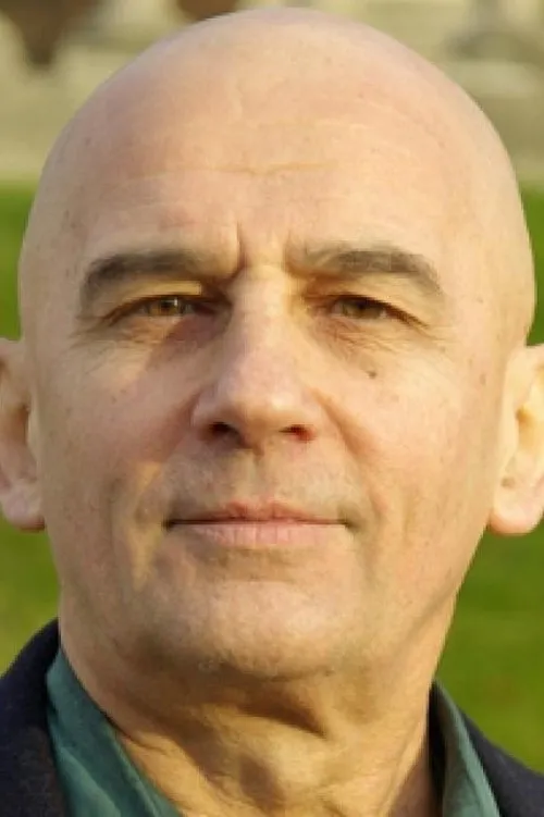 Christian Chauvaud interpretando a Inspecteur Thomas