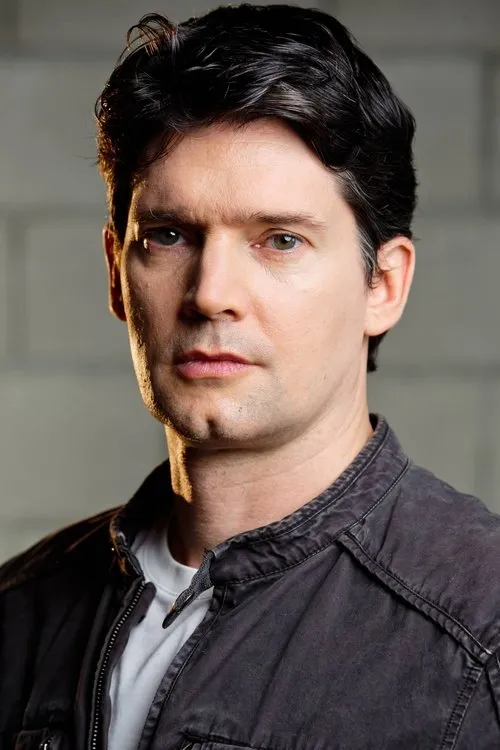 Chris Brewster ha trabajado con Christian Larson en 1 ocasiones