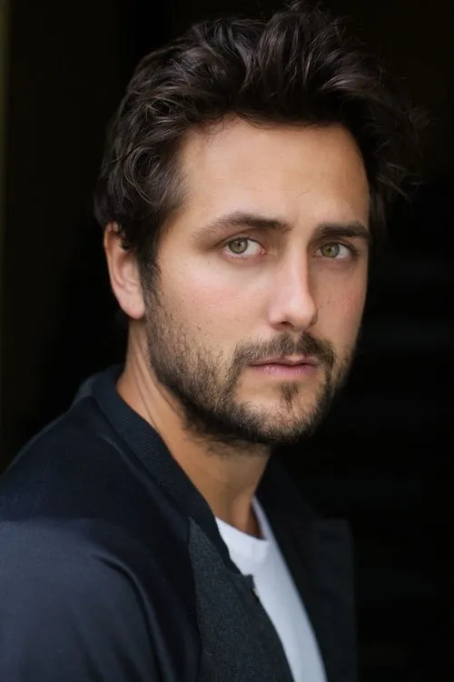 Christian Natter interpretando a 