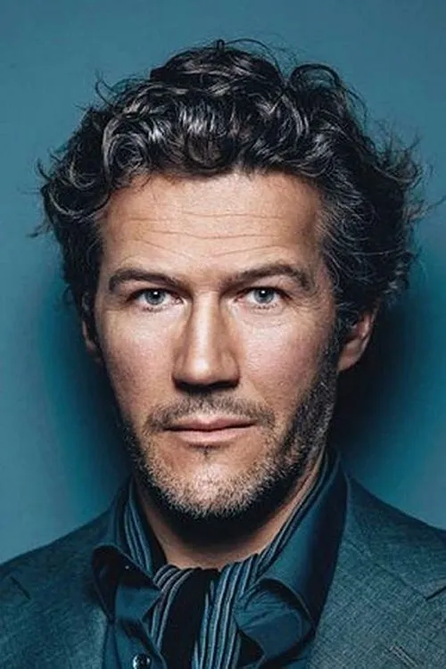 Christian Nickel interpretando a Steffen Homann