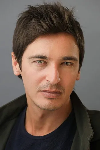 Suzanne Barr ha trabajado con Christian Poppi en 1 ocasiones