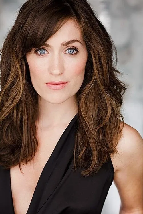 Christina Licciardi interpretando a Sally