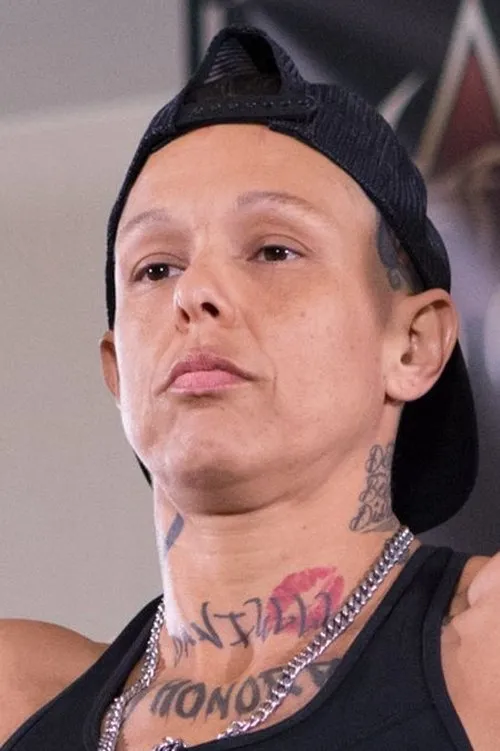 Christine Ferea interpretando a Self