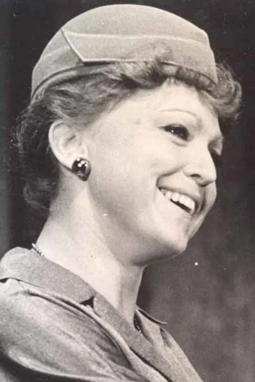 Christine Harbort interpretando a Ladenbesitzerin