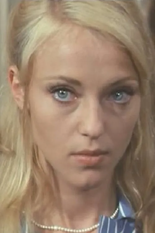 Christine Laurent — personaje: Joséphine Leroux