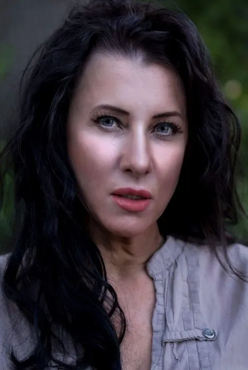 Samantha Valletta ha trabajado con Christine Nordstrom en 1 ocasiones