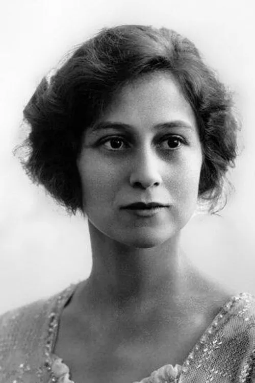 Wilfred Fletcher ha trabajado con Christine Silver en 1 ocasiones