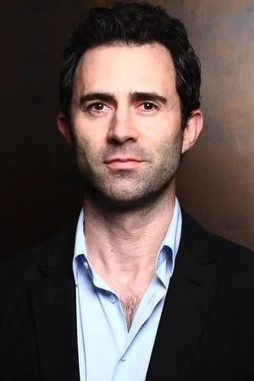 Michael Ray Escamilla ha trabajado con Christopher Amitrano en 2 ocasiones