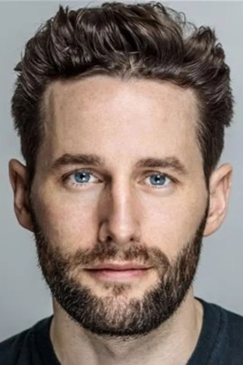 Christopher Foran interpretando a Ethan