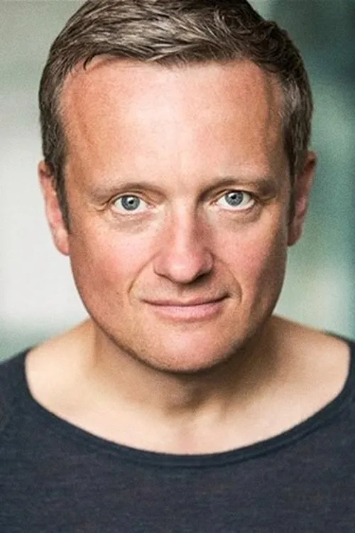 Mark McKerracher ha trabajado con Christopher Howell en 1 ocasiones