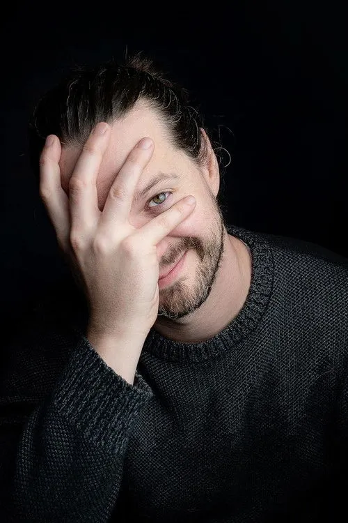 Christopher James Cramer interpretando a Albus Dumbledore