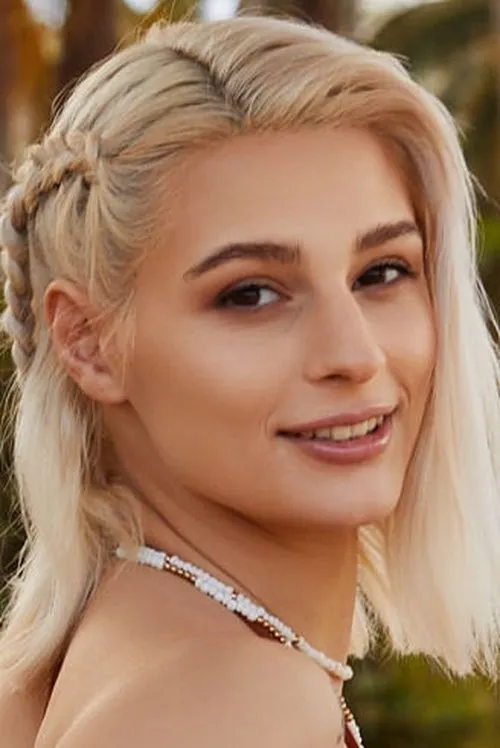 Marco Bull ha trabajado con Christy White en 3 ocasiones