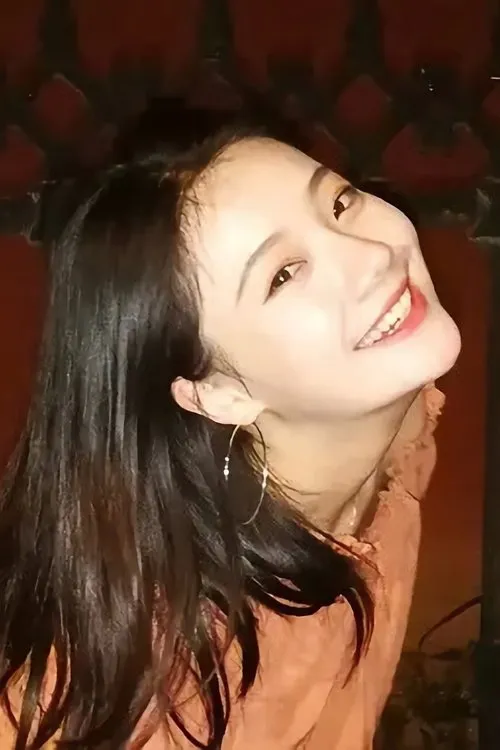 Chu He — personaje: Zhao Yi Mo