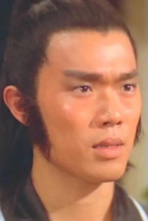 Chu Ko interpretando a Green Dragon Angel