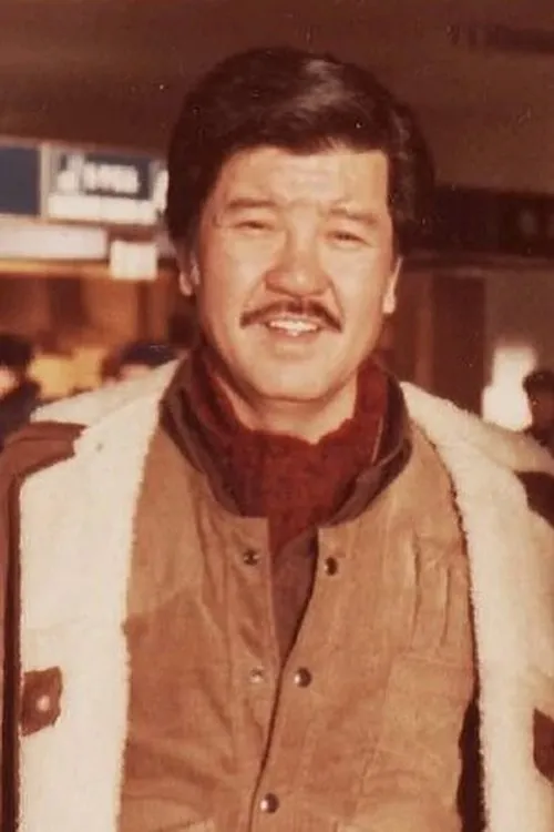 Chu Mu interpretando a Jiang Zhong