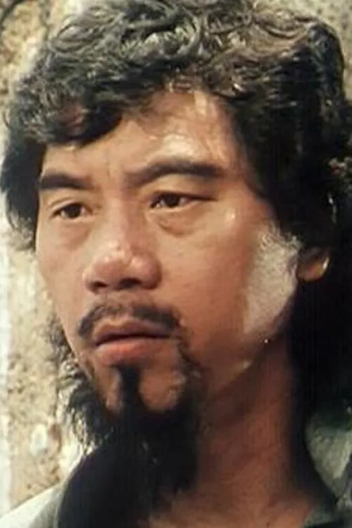 Chu Tau interpretando a 