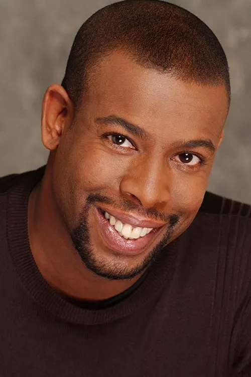 Chuck Nice interpretando a Himself