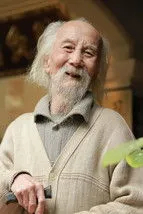 Dung Nhi ha trabajado con Chuong Hong en 1 ocasiones