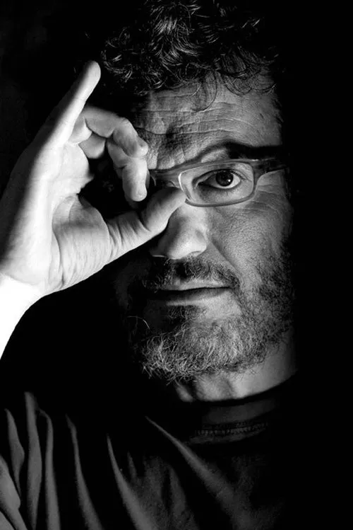 Emilio Tomé ha trabajado con Chus Domínguez en 1 ocasiones