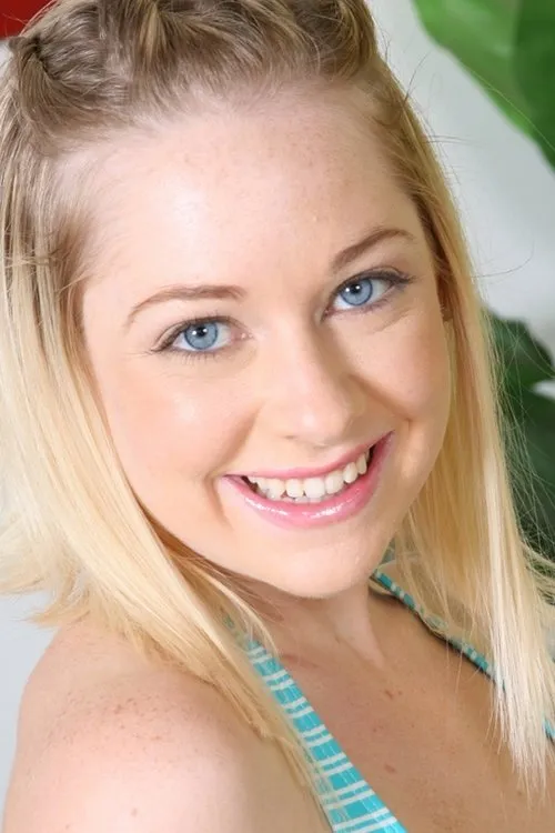 Cindi Loo interpretando a 